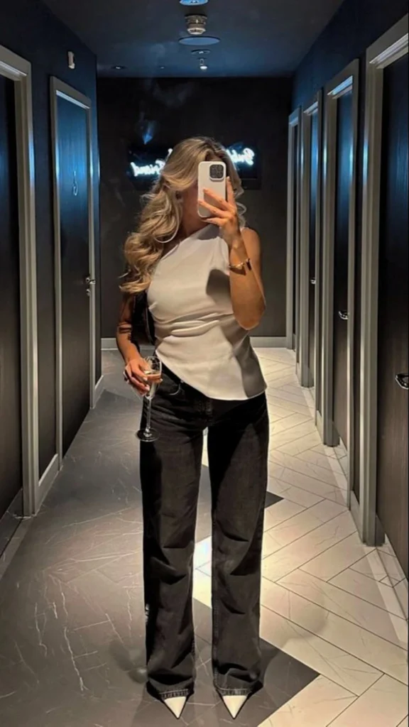 Sleek 15+ Bar Outfits Worth Trying Now