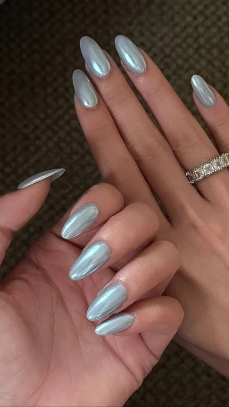 blue chrome nails 1