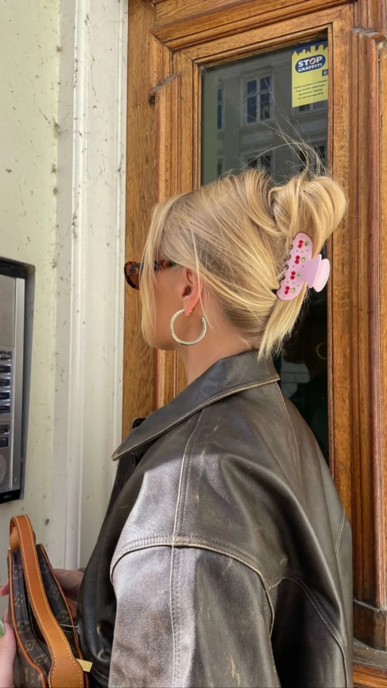 claw clip bun hairstyles 1