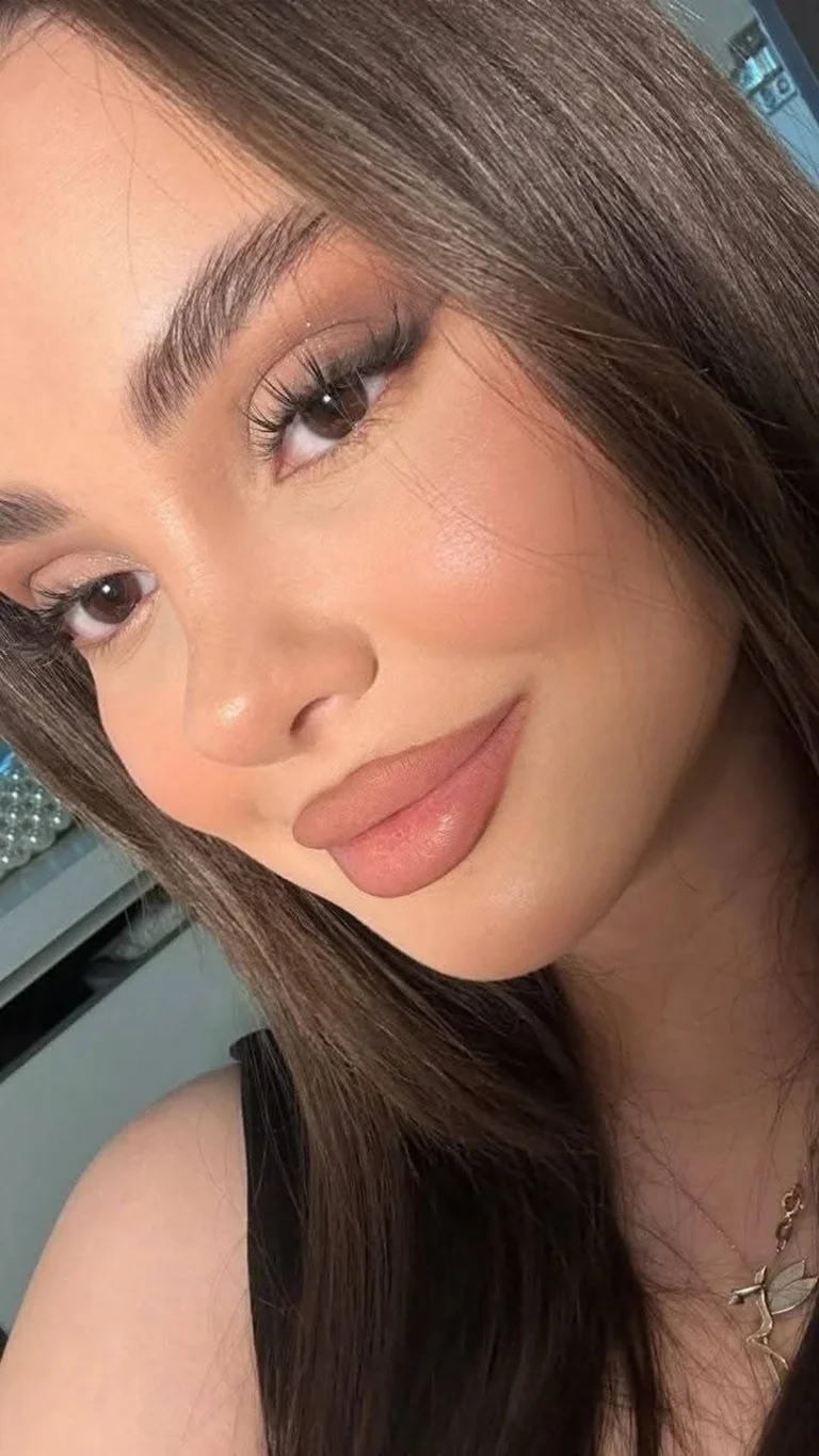 fresh makeup look 1