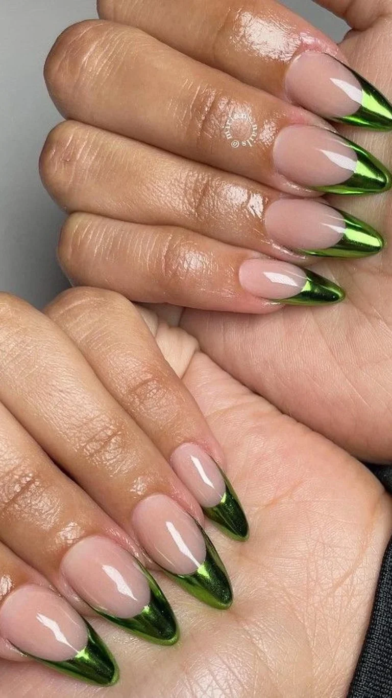 green chrome nails 1