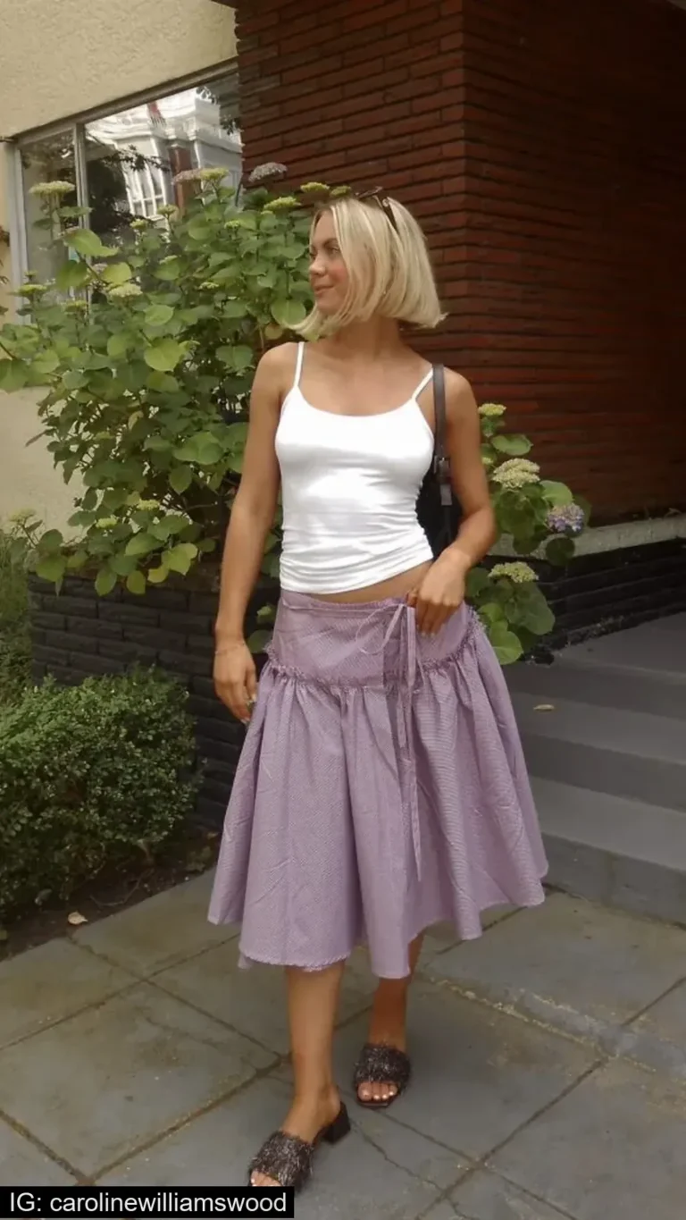 y2k skirt outfit 2