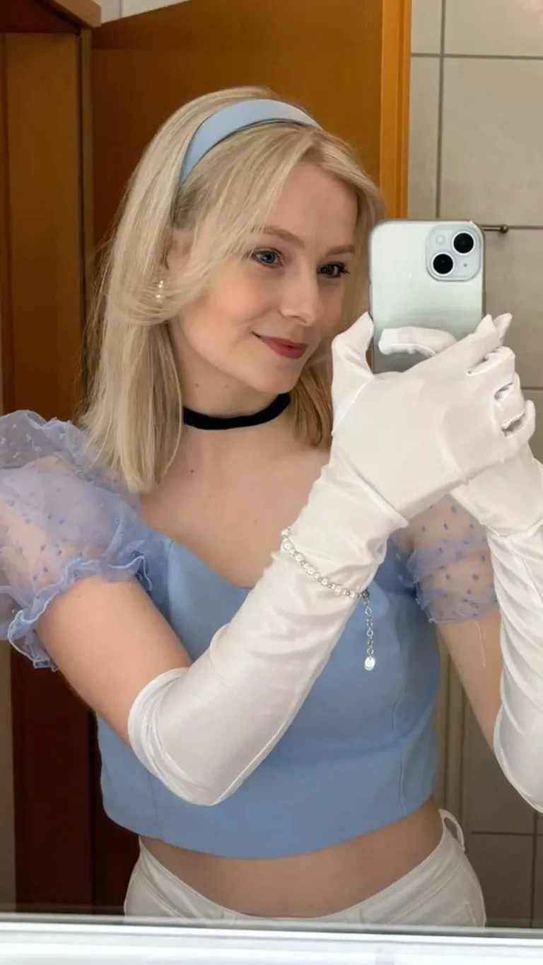blonde hair halloween costumes ideas 1